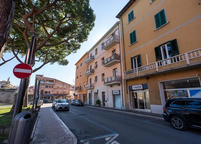 Senyum - Ampio Appartamento con AC a 2 passi dal Centro Storico