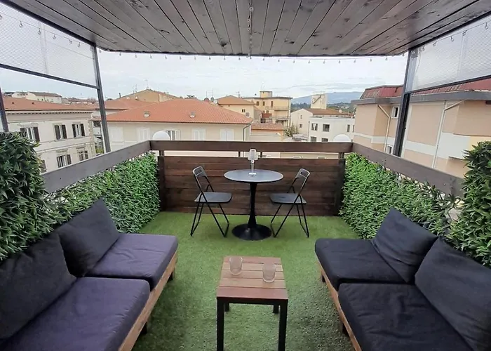 Apartment With Terrace House 33