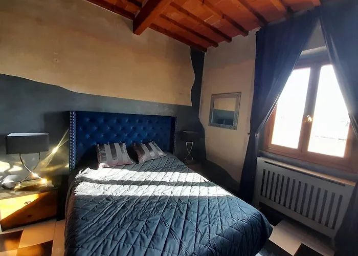 Apartment With Terrace House 33