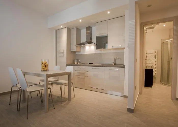 Excelsior - Via Pertini