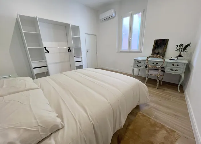 Home Cavour Prato