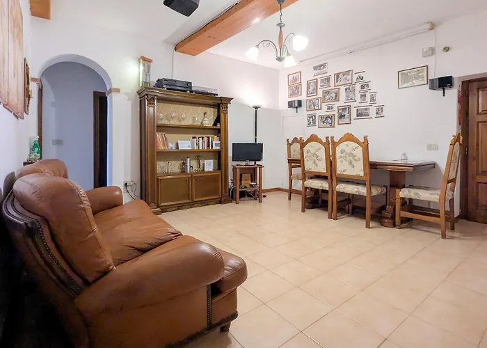 Cheap Apartment In The Old Village