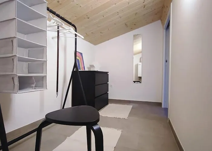 La casa di E