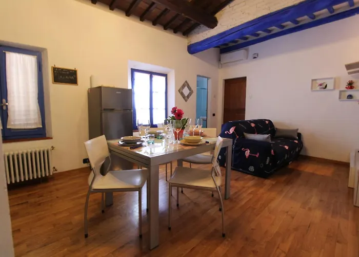 La Casina - Tipica casa toscana Accoglienza e Relax