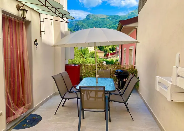 Casa La Wanda - Camaiore Toscana - 2 Br&Terrace
