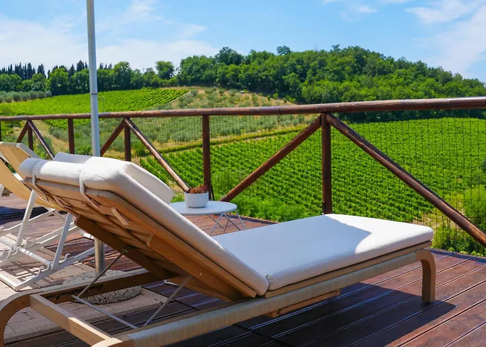 Podere Vergianoni con piscina e vista mozzafiato