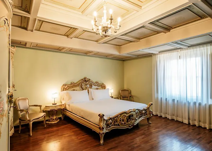 Hotel Lory