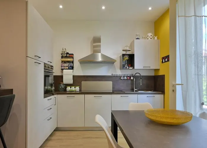 Dp Holiday House