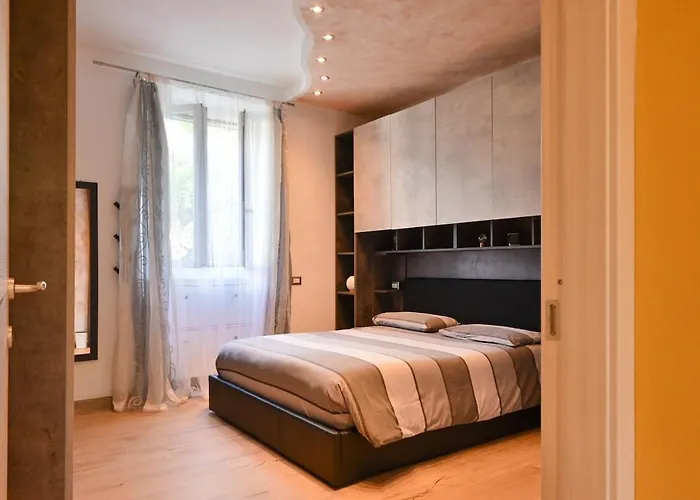 Dp Holiday House
