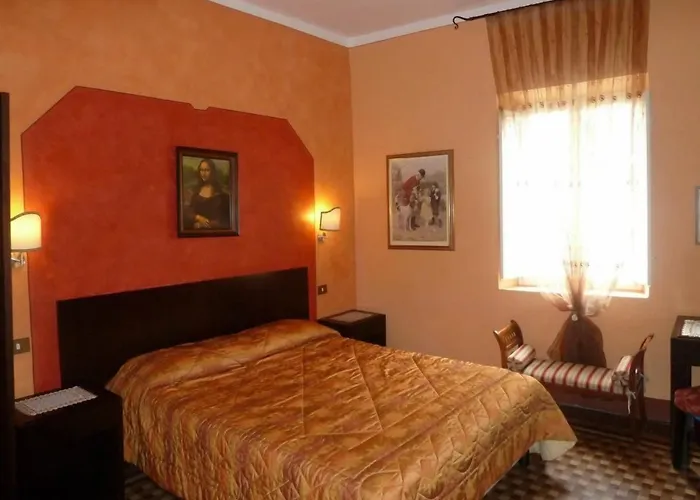 Antica Residenza Santa Chiara -City Center Lucca