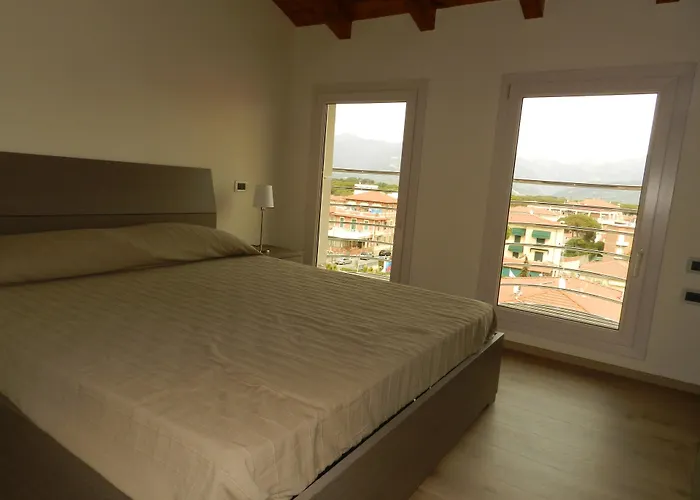 Hotel Lungomare Lido di Camaiore