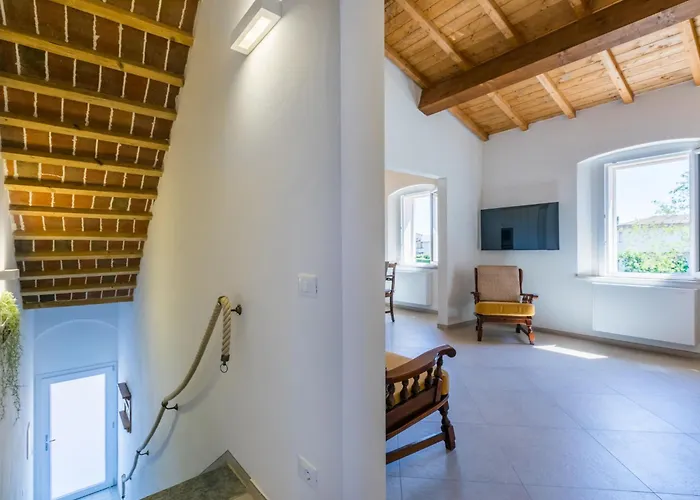 Apartment Casa Del Pozzo By Interhome
