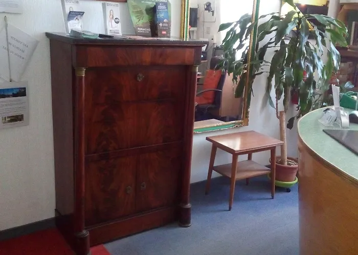 Albergo Cavour Self Check-In Livourne