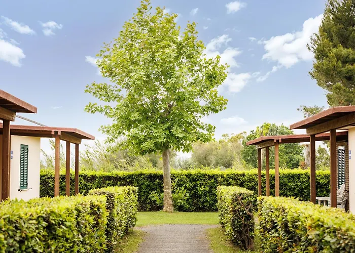 Villaggio Turistico La Cecinella