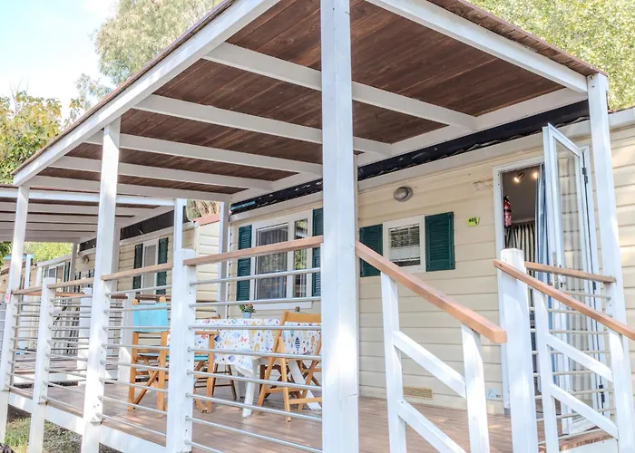 Camping Village Costa Est