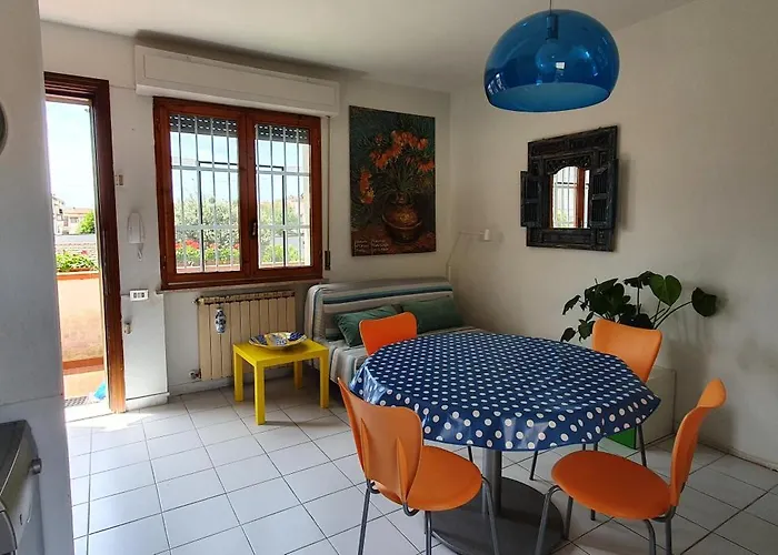 House With Garden In Marina Di Pisa