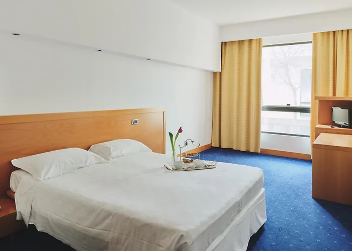 Hotel Planet International