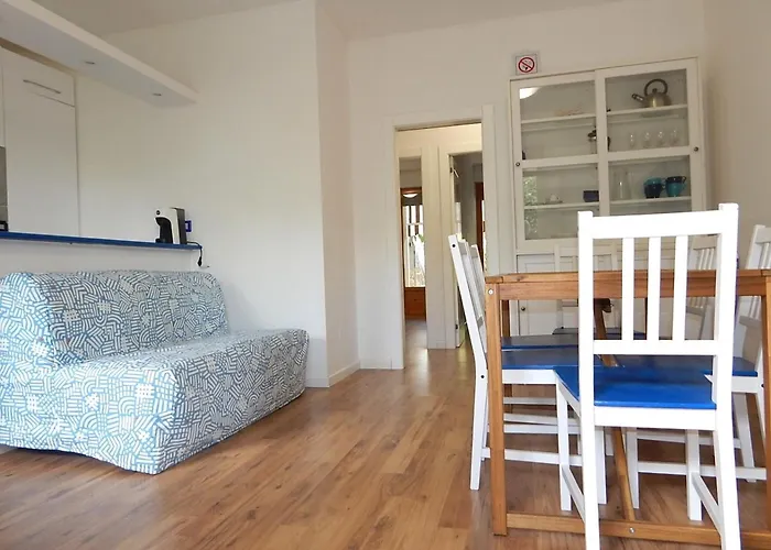 Mareblu Apartment With Patio