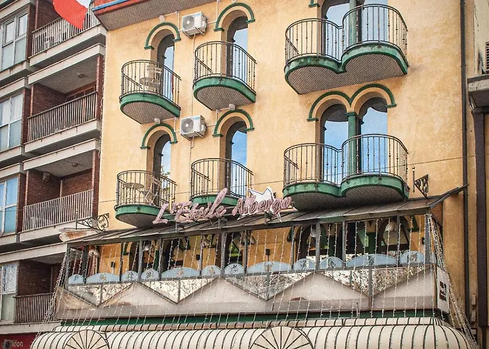 Hotel L'Etoile De La Ville