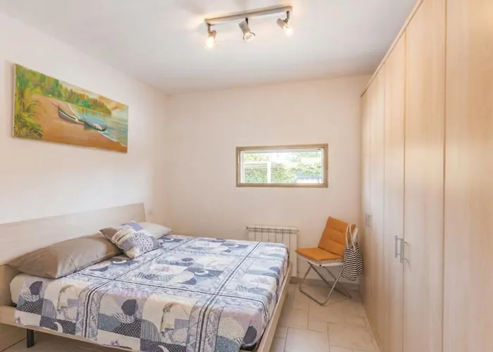 Villa Cambretta con giardino, posto auto e a due passi dal mare