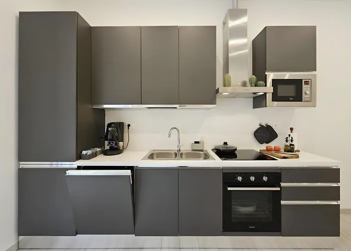 Smart House - Appartamento Moderno A Prato Con Ingresso Indipendente, 25Min Da Firenze