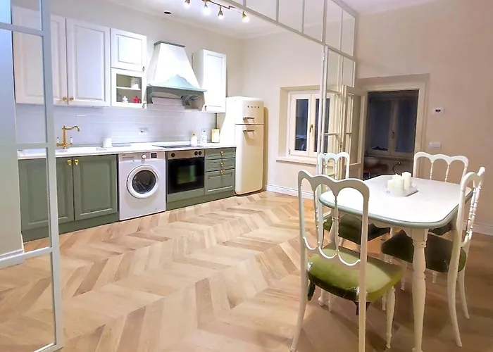 Magnolia Apartment