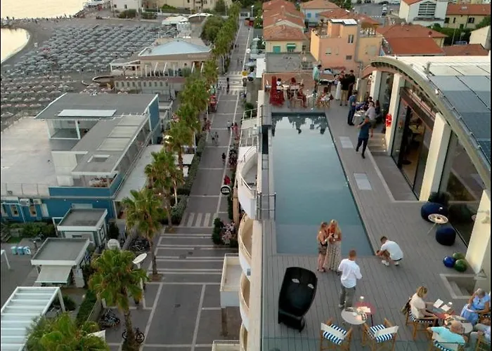 Palace Lido Hotel & Suites Marina di Cecina
