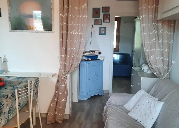Marina di Campo Beachside
