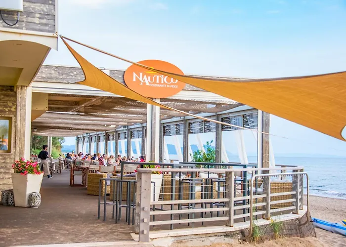 Hotel With Swimming Pool And Private Beach In San Vincenzo
