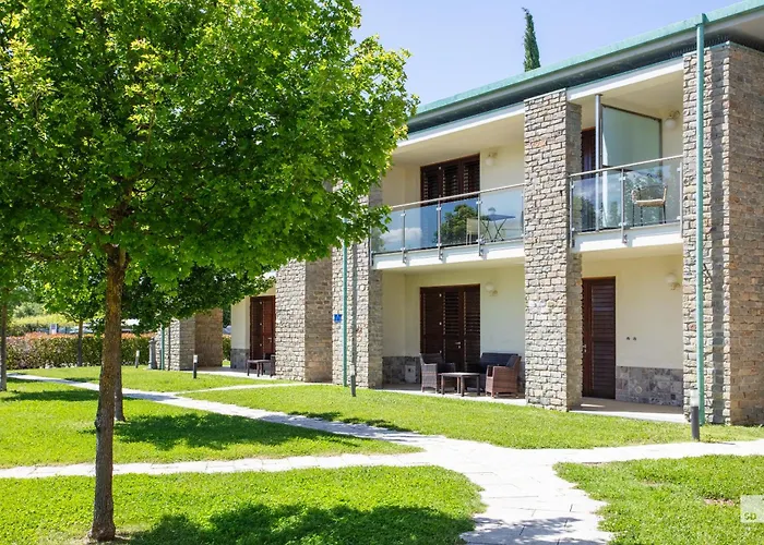 Chianti Village - Parcheggio Gratuito Tavarnelle Val di Pesa