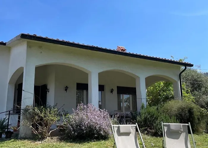 Villa la Quercia e il Cipresso