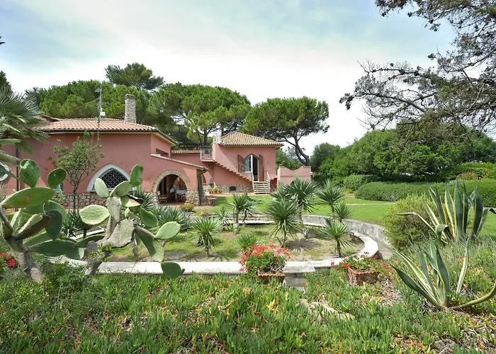 Giannella - Villa On The Beach - By Linkhouses