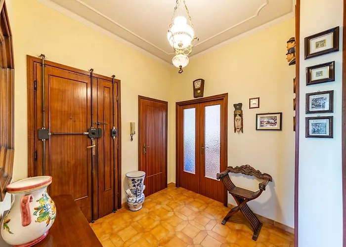 Easy Firenze - Free Parking - Airport 10 min