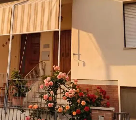 La villetta di zio Claudio a Vada - 6 posti letto