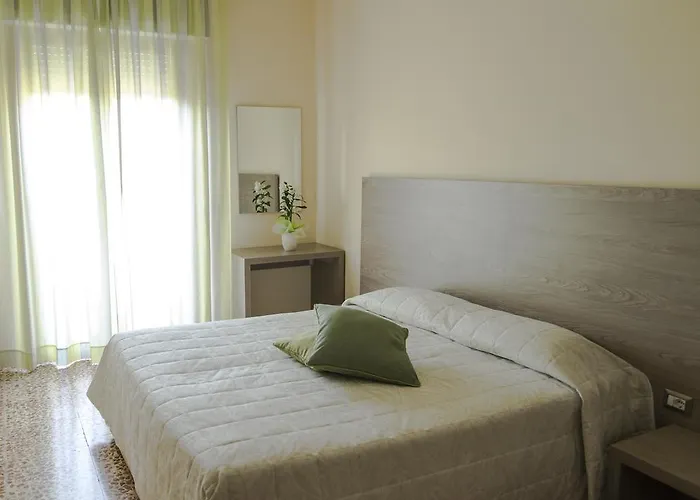Hotel Rosa Del Tirreno