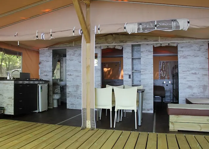 Parco Del Lago Glamping And Camping